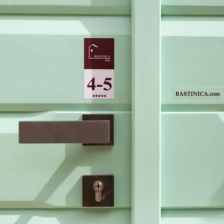 Apartment Bastinica Platinum Ap 4 * * * * *