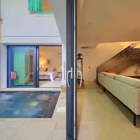 Apartment Bastinica Platinum Ap 4 * * * * *