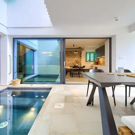 Bastinica Platinum Ap 4 * * * * * Apartment
