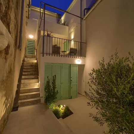 Bastinica Platinum Ap 4 * * * * * Krk Town